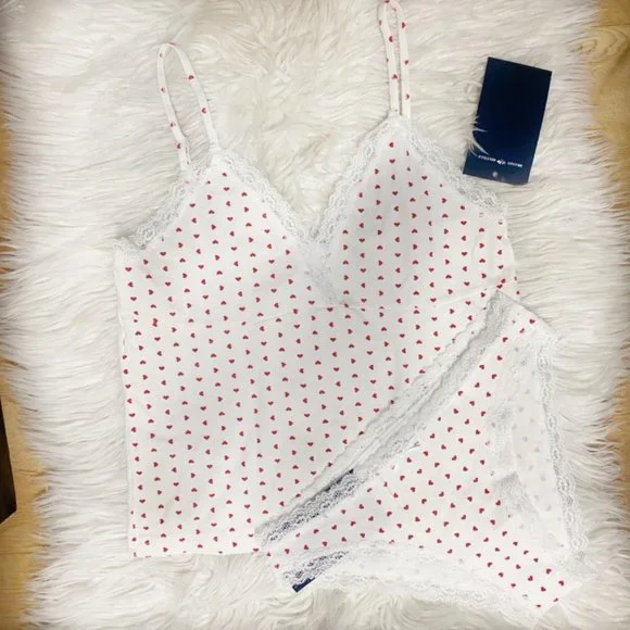 Brandy Melville Amara Hearts Set - Picture 1 of 2